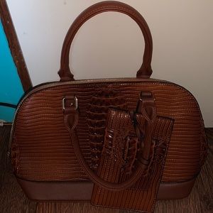 P4- Brown Shoulders Pocketbook w/Wallet- Women's